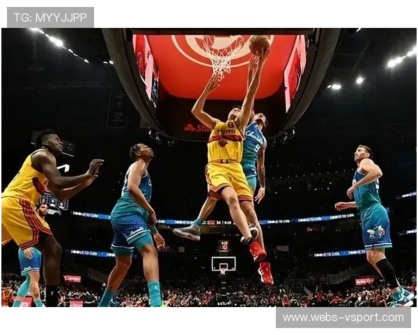 季前赛黄蜂vs雷霆：年轻球员表现亮眼，防守磨合仍需加强