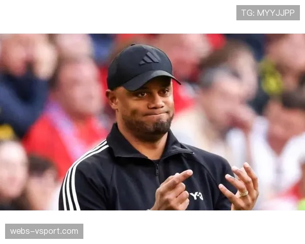 孔帕尼率拜仁接近德甲两连冠，40岁少帅证明执教能力